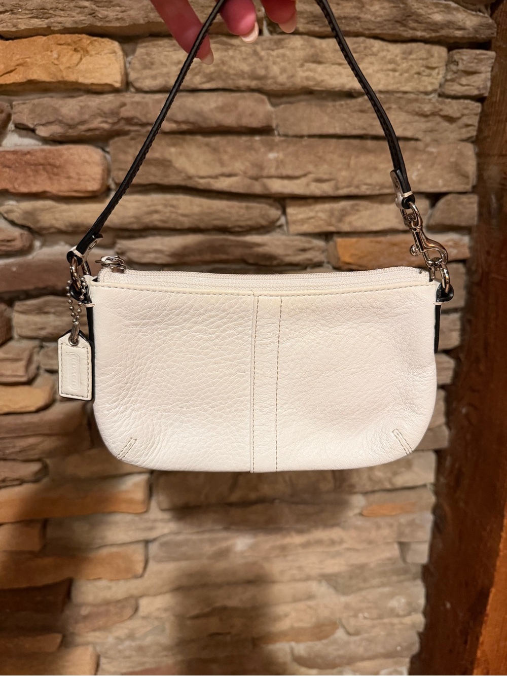Coach Mini Pebbled Leather Wristlet Small Shoulder Bag in Chalk White Hang Tag